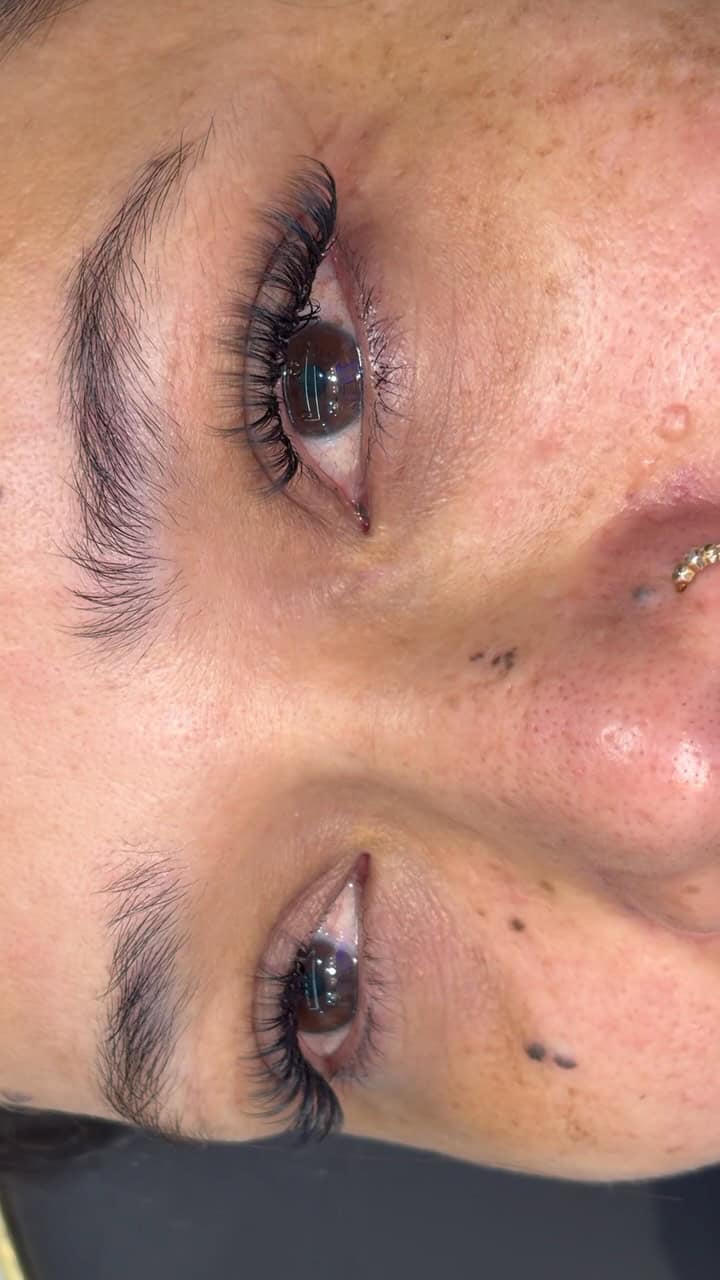 Eyelash start 1499 
#extensions #lasheslasheslashes #viewsfordays #newhairtrends